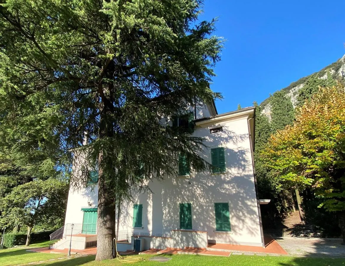 Parco Villa San Vigilio Garda  0*, Garda (Verona) Italy