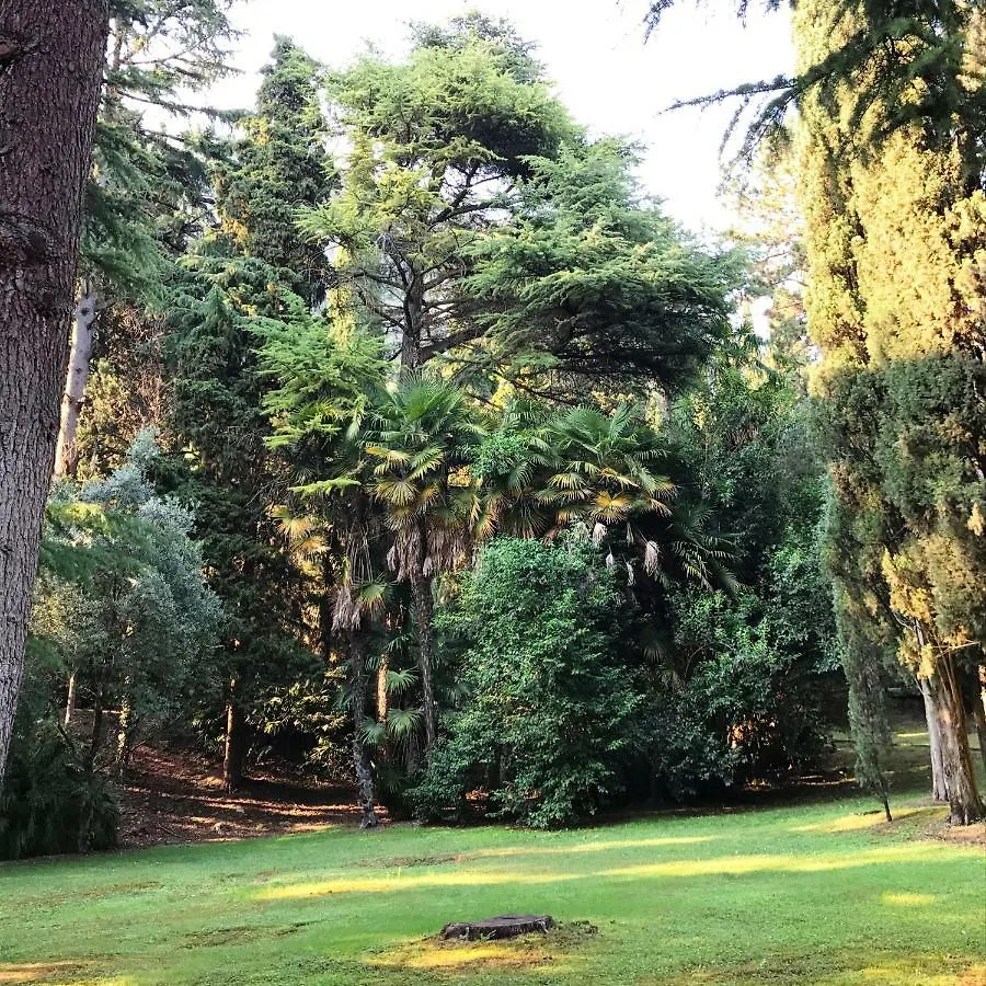 Parco Villa San Vigilio Garda  Italy